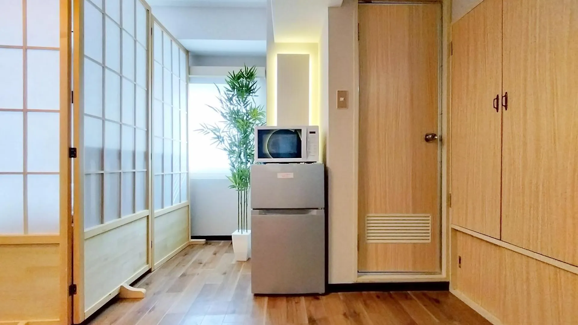 Aparthotel G51新宿最中心 東新宿站5分-Shinjuku Center 5 Mins To Station, Max 4P 新宿 涉谷 表参道 池袋 上野 代代木 银座 原宿 Tokyo Giappone