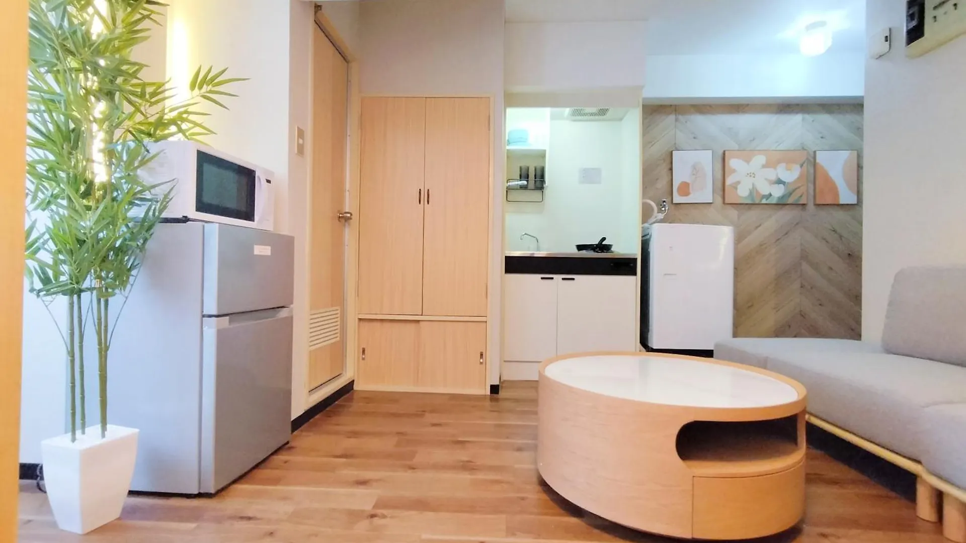 Aparthotel G51新宿最中心 東新宿站5分-Shinjuku Center 5 Mins To Station, Max 4P 新宿 涉谷 表参道 池袋 上野 代代木 银座 原宿 Tokyo